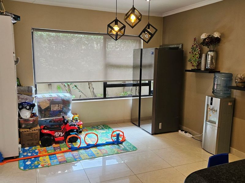4  Bedroom Cluster- Sunninghill - Photo 7
