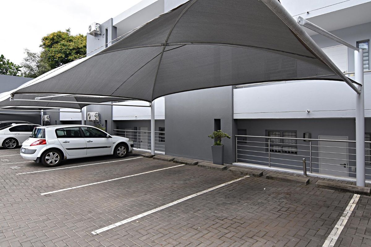 3 Bedroom Apartment o Let in Morningside Manor, Sandton - Photo 2