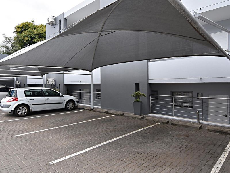 3 Bedroom Apartment o Let in Morningside Manor, Sandton - Photo 2