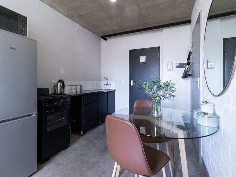 Apartment Rental Monthly In Johannesburg - Photo 4
