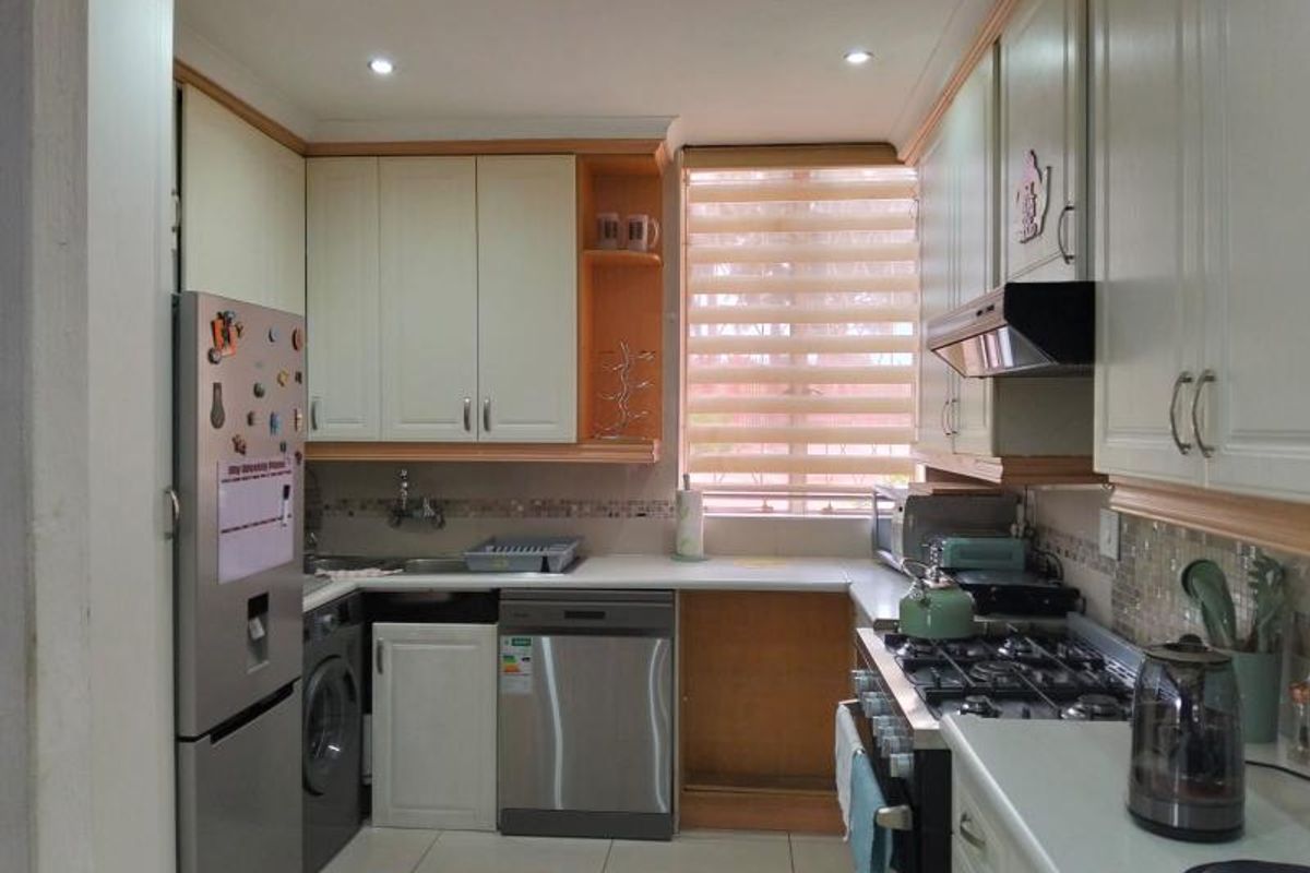 THREE BEDROOMS DUPLEX FOR SALE IN THE HILL, LINMEYER GARDEN VILLAGE - Photo 3