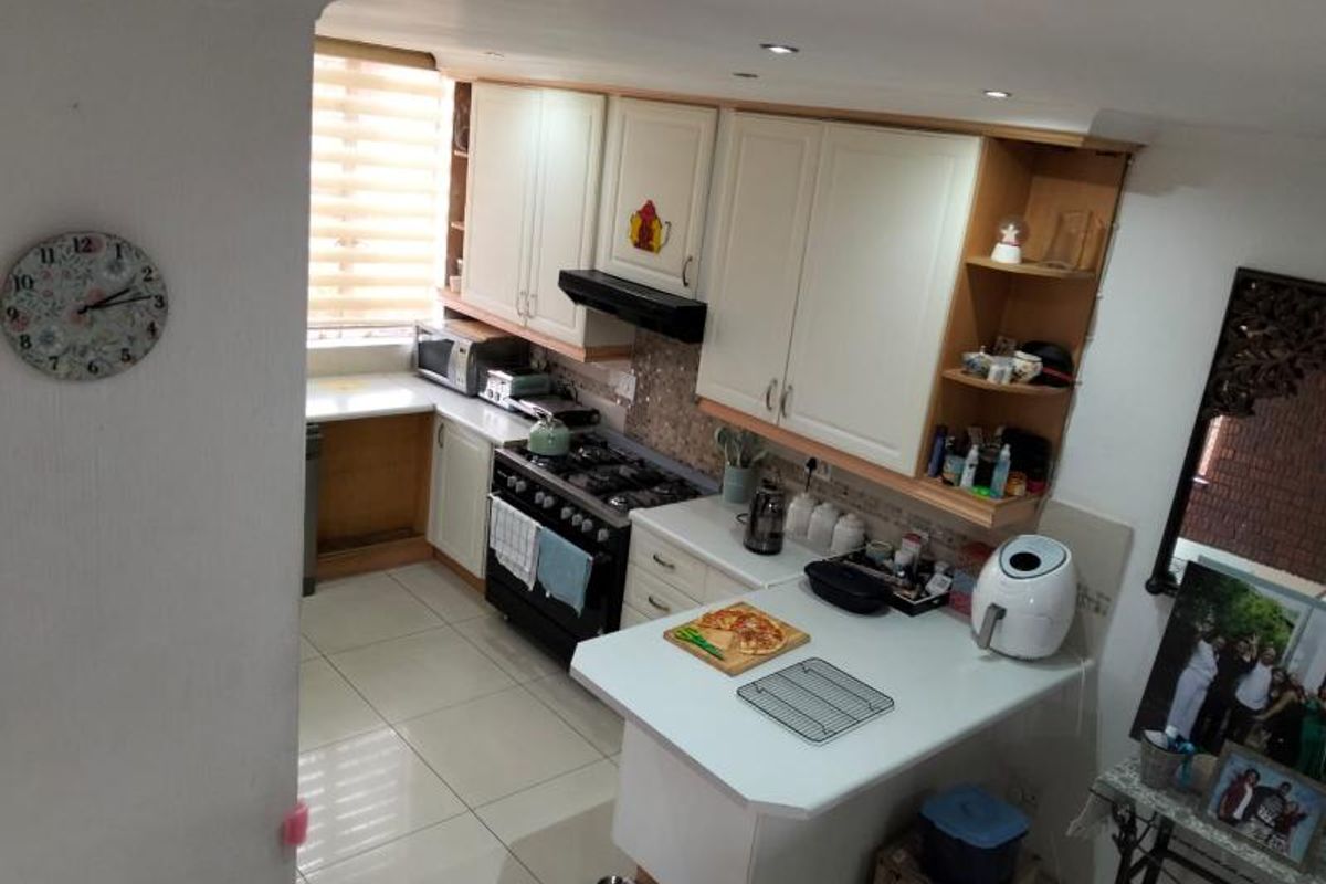 THREE BEDROOMS DUPLEX FOR SALE IN THE HILL, LINMEYER GARDEN VILLAGE - Photo 4