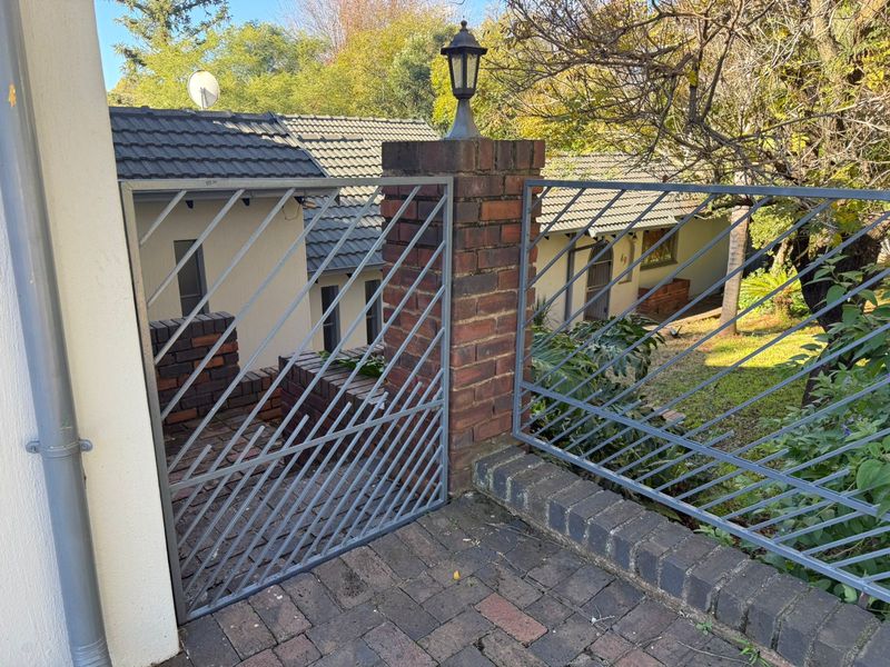 Smart Buyers Move  Early - Photo 9