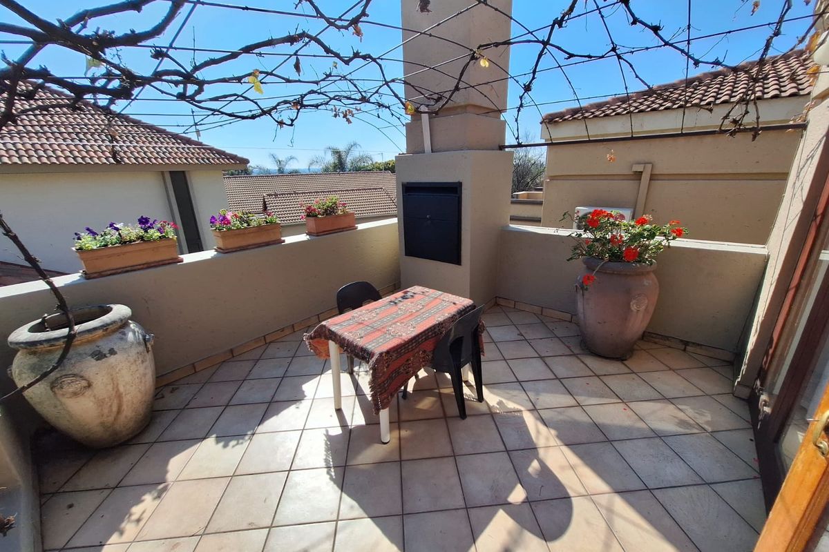 Secure Estate Living with Premium Lifestyle Amenities - Photo 3