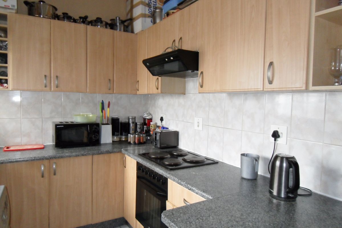 Townhouse For Sale - Photo 5