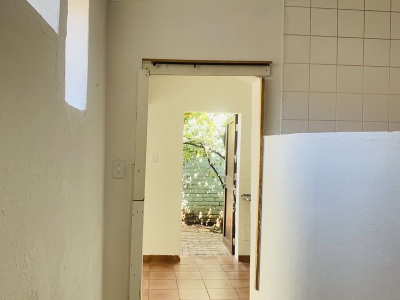 Beautiful Garden Cottage - Photo 5