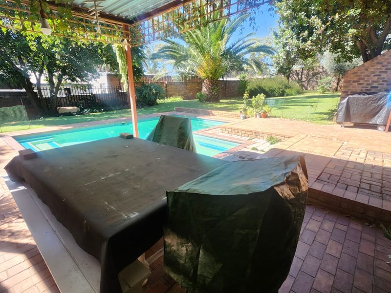 Prime Location! 3bed, 2 Bath in Hennopspark. - Photo 7