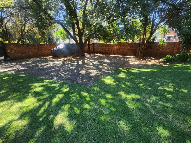 Prime Location! 3bed, 2 Bath in Hennopspark. - Photo 6
