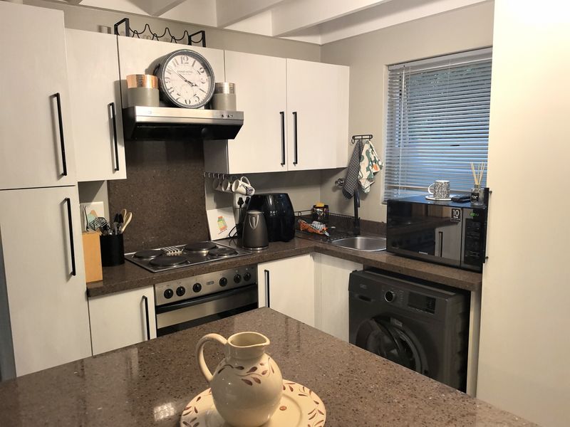 Apartment For Sale In Sandton - Photo 3
