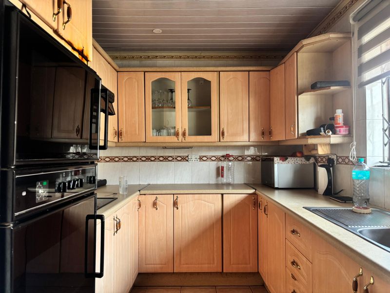 3 Bedroom House for Sale in Dobsonville Gardens - Photo 5
