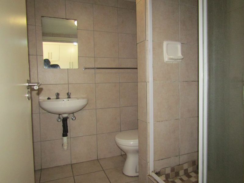 Apartment Rental Monthly In Johannesburg - Photo 5