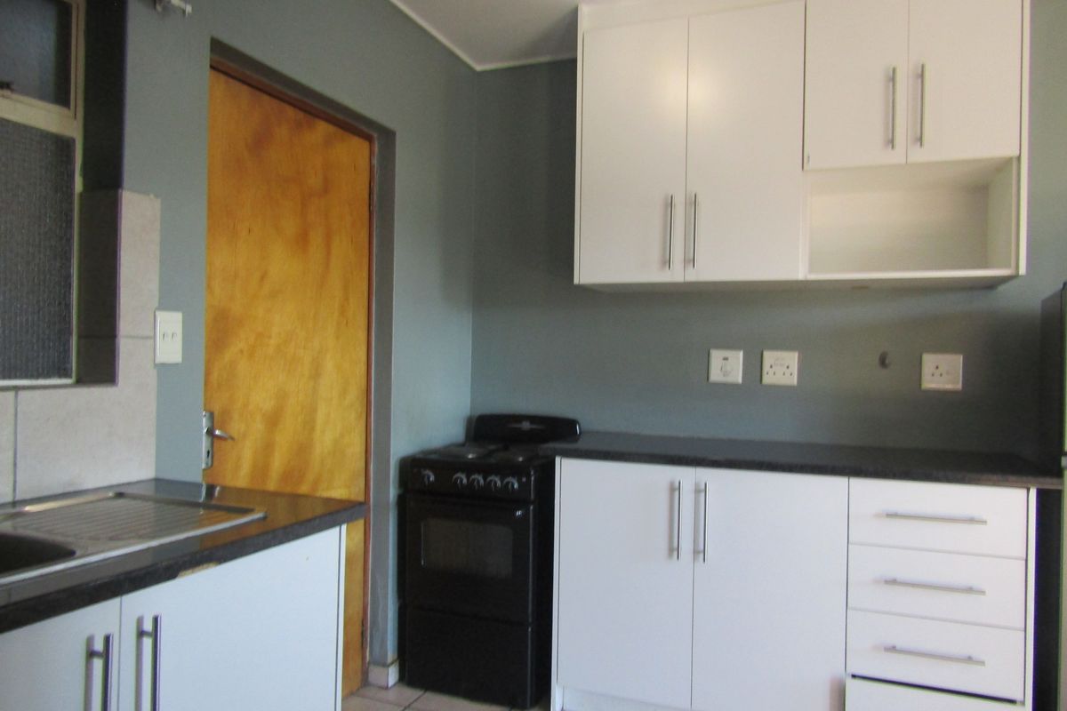 Apartment Rental Monthly In Johannesburg - Photo 4