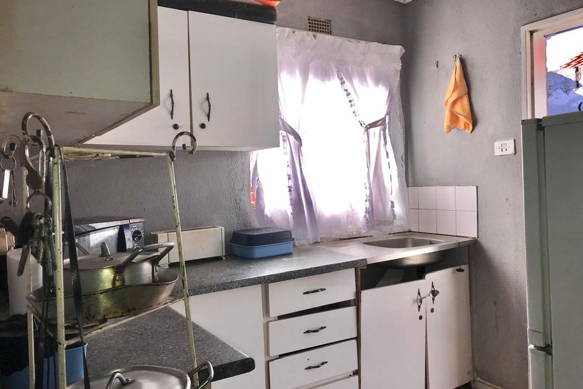 2 Bedroom House for Sale in Dobsonville - Photo 5