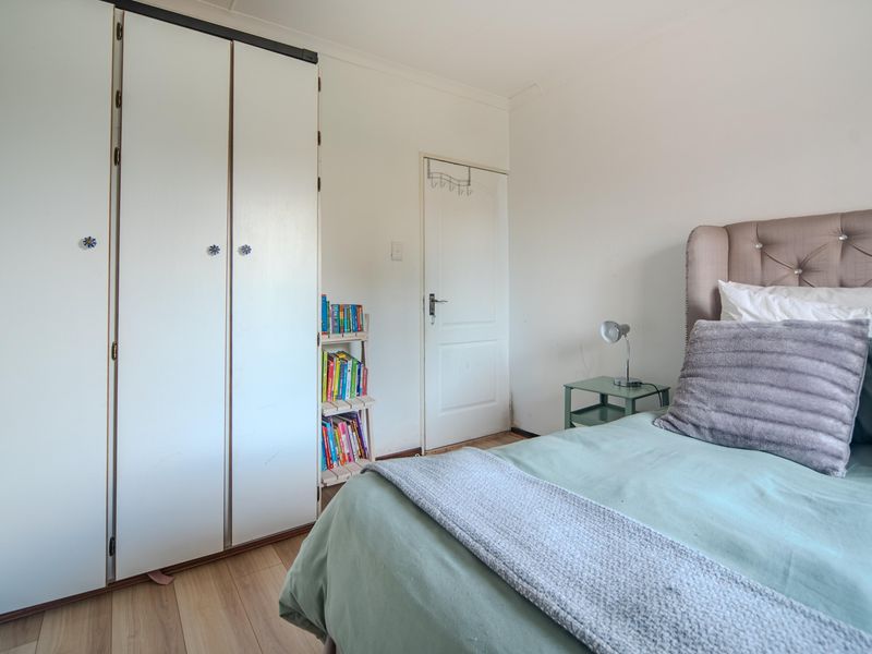 Charming 2bedroom townhouse for rent in central Standerton, perfect blend of comfort and convenience - Photo 10