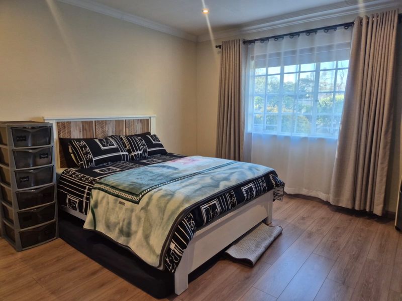 newly renovated ,Spacious 2 Bedroom townhouse In Safe complex available to rent in Kelvin - Photo 10