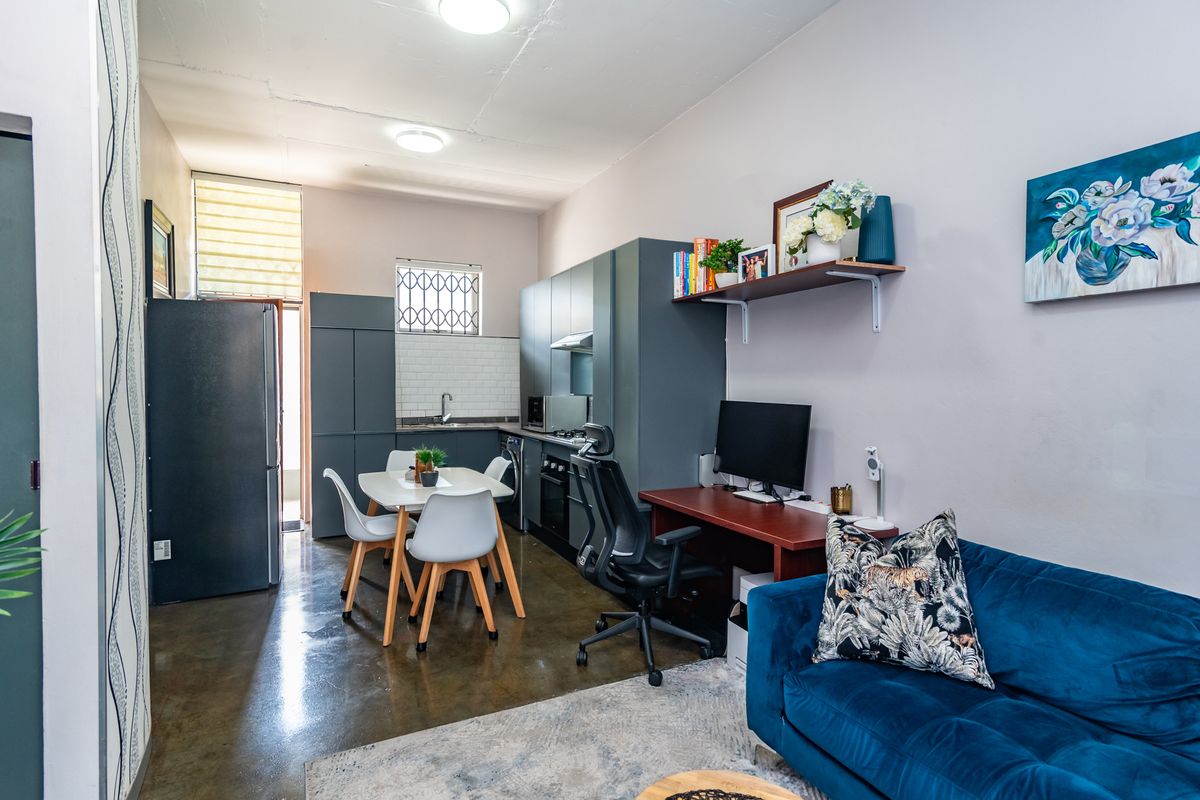 ON AUCTION | VICTORIA / NORWOOD - URGENT RELOCATION SALE - Photo 5
