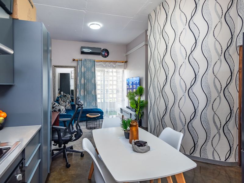 ON AUCTION | VICTORIA / NORWOOD - URGENT RELOCATION SALE - Photo 8