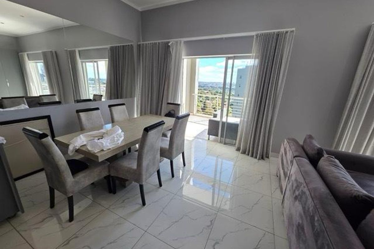 FULLY FURNISHED Duplex-Apartment is a perfect lock-up and go-in the perfect building. - Photo 5