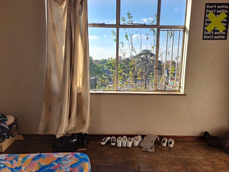 Apartment For Sale In Johannesburg - Photo 7