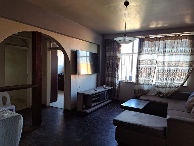 Apartment For Sale In Johannesburg - Photo 4