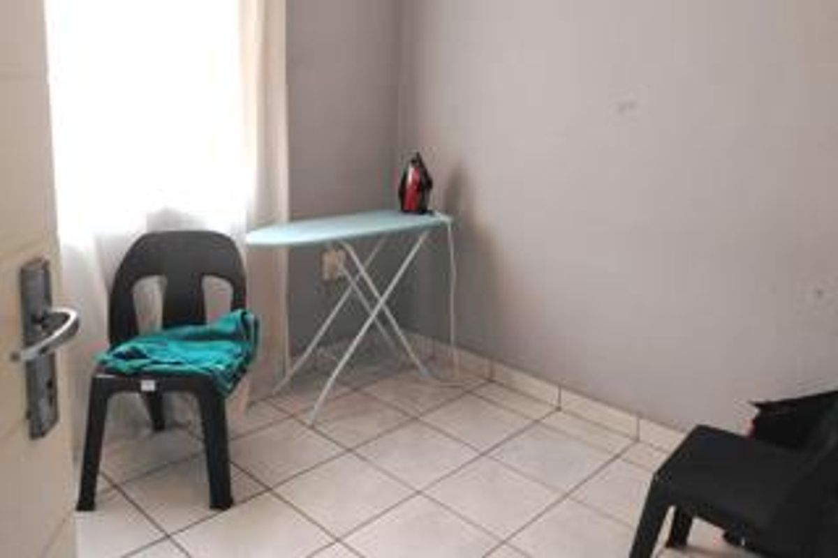 3 Bedroom house for sale in Klerksoord - Photo 4