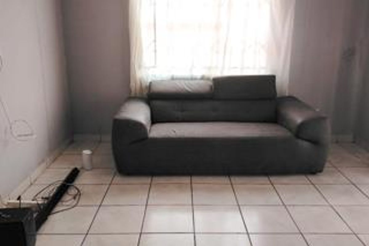 3 Bedroom house for sale in Klerksoord - Photo 2