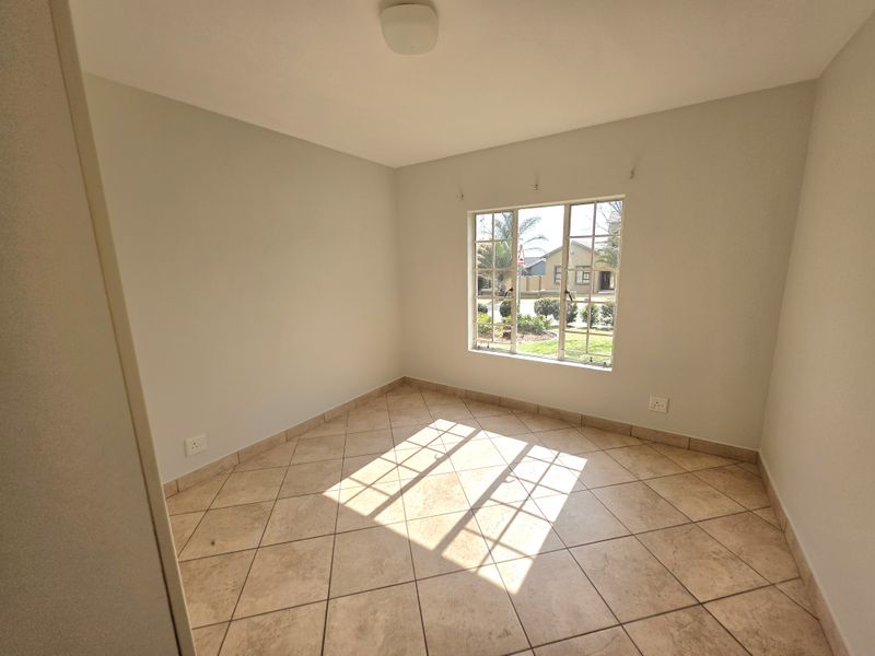 Calling First time Buyers or Investors! - Photo 10