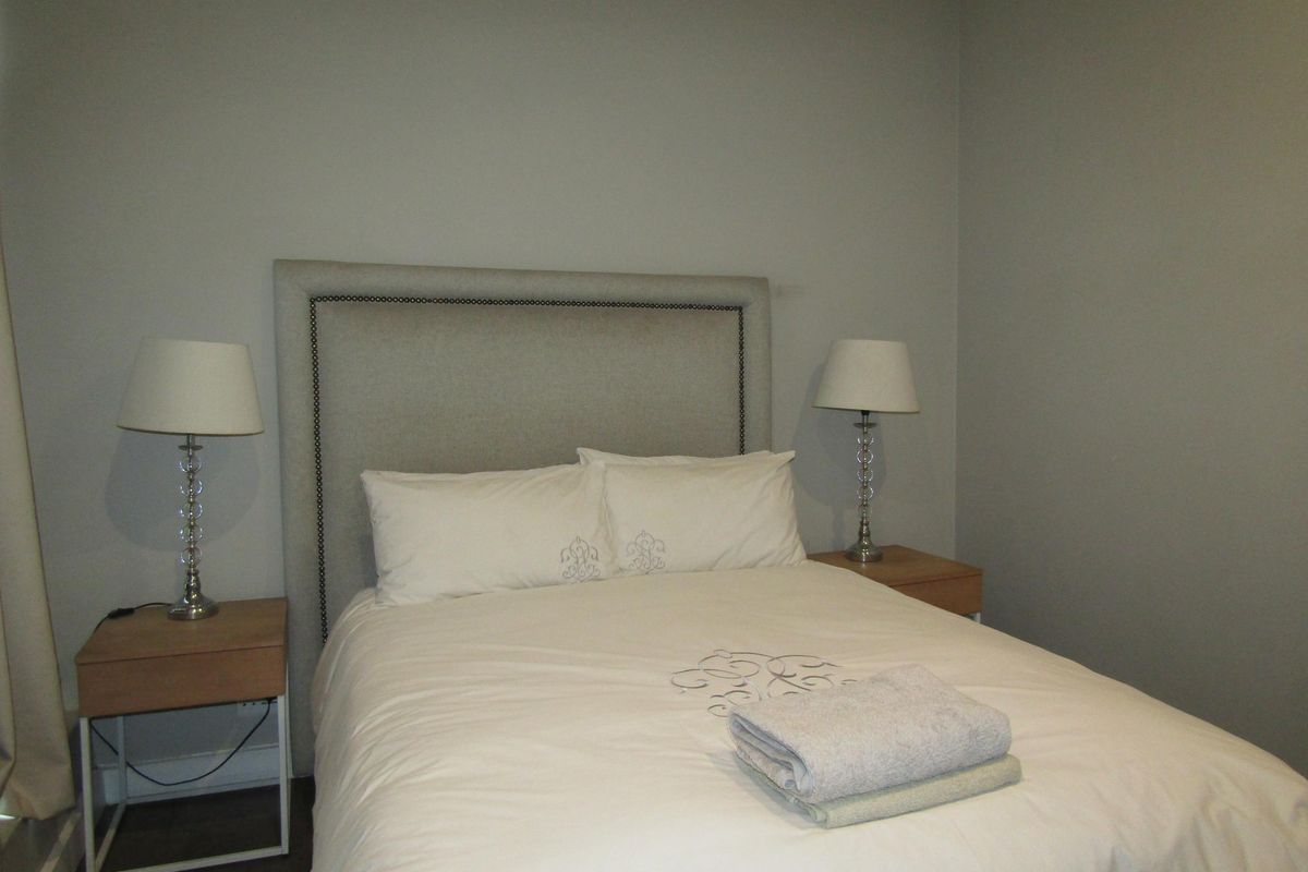 Fully Furnished 2 Bedroom To Rent In Newtown - Photo 5