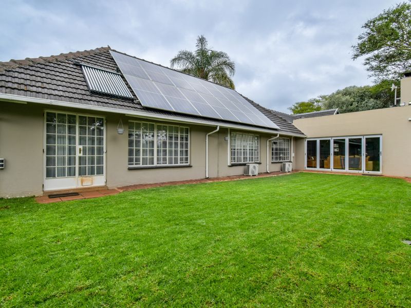 Perfect for families seeking space and comfort! - Photo 3