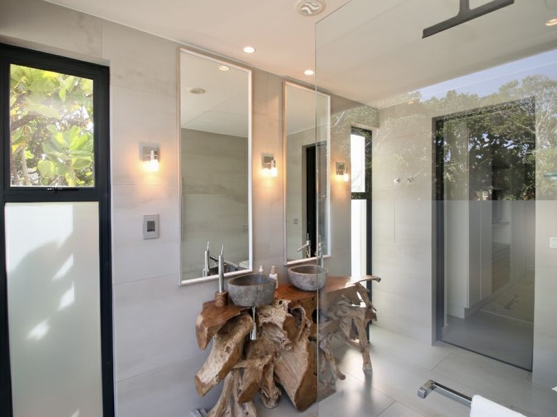 Ultra-Modern Coastal Luxury Overlooking Trafalgar Blue Flag Beach - Photo 6
