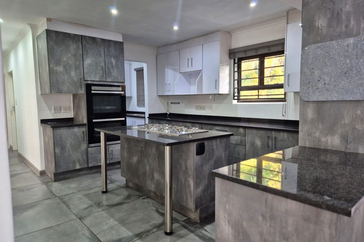 Incredible 3 Bedroom 2 Bath Home in A secure Estate Available for Sale n Kelvin, Sandton - Photo 4