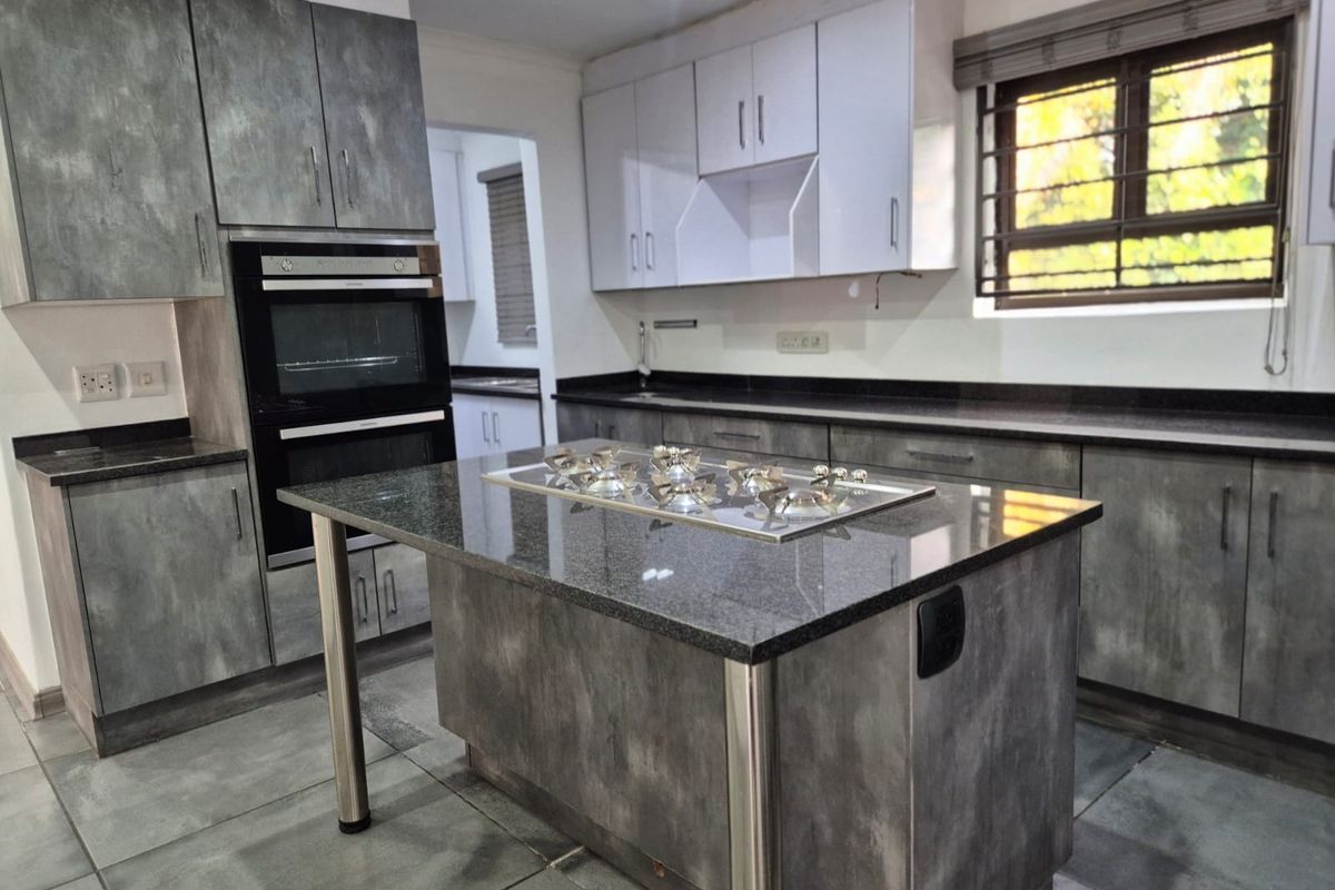 Incredible 3 Bedroom 2 Bath Home in A secure Estate Available for Sale n Kelvin, Sandton - Photo 3