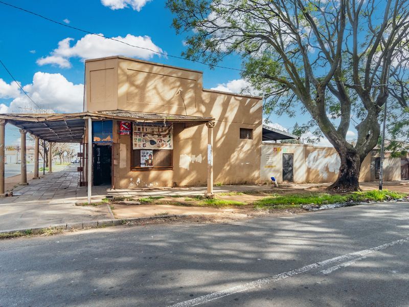 Turffontein Property with multiple income-generating opportunities - Photo 4