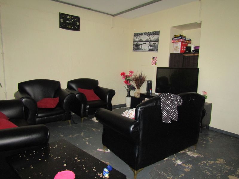 CASH BUYERS ONLY!!! - Photo 2