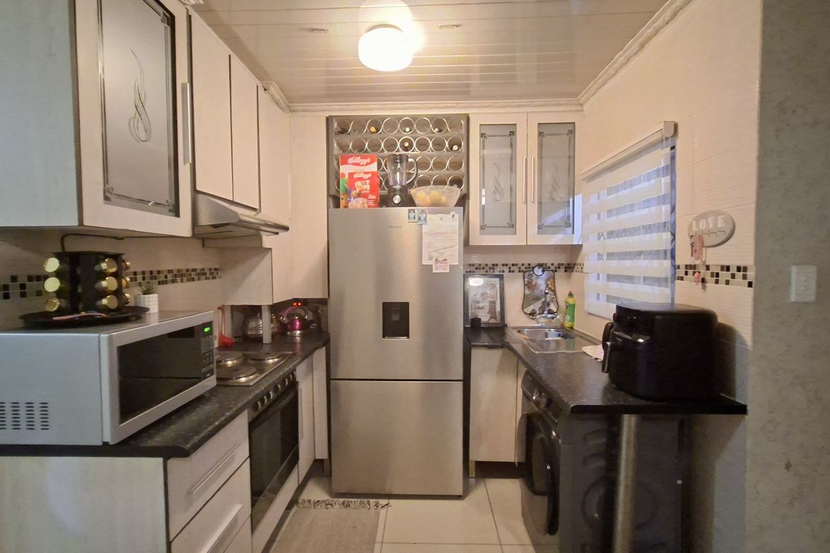 Modern 3-Bed with Massive Expansion Potential - Photo 2