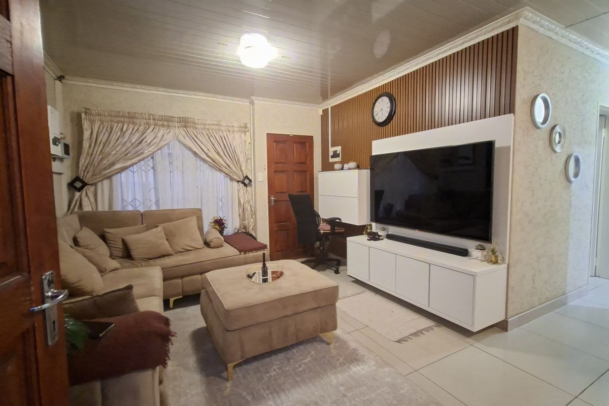 Modern 3-Bed with Massive Expansion Potential - Photo 4
