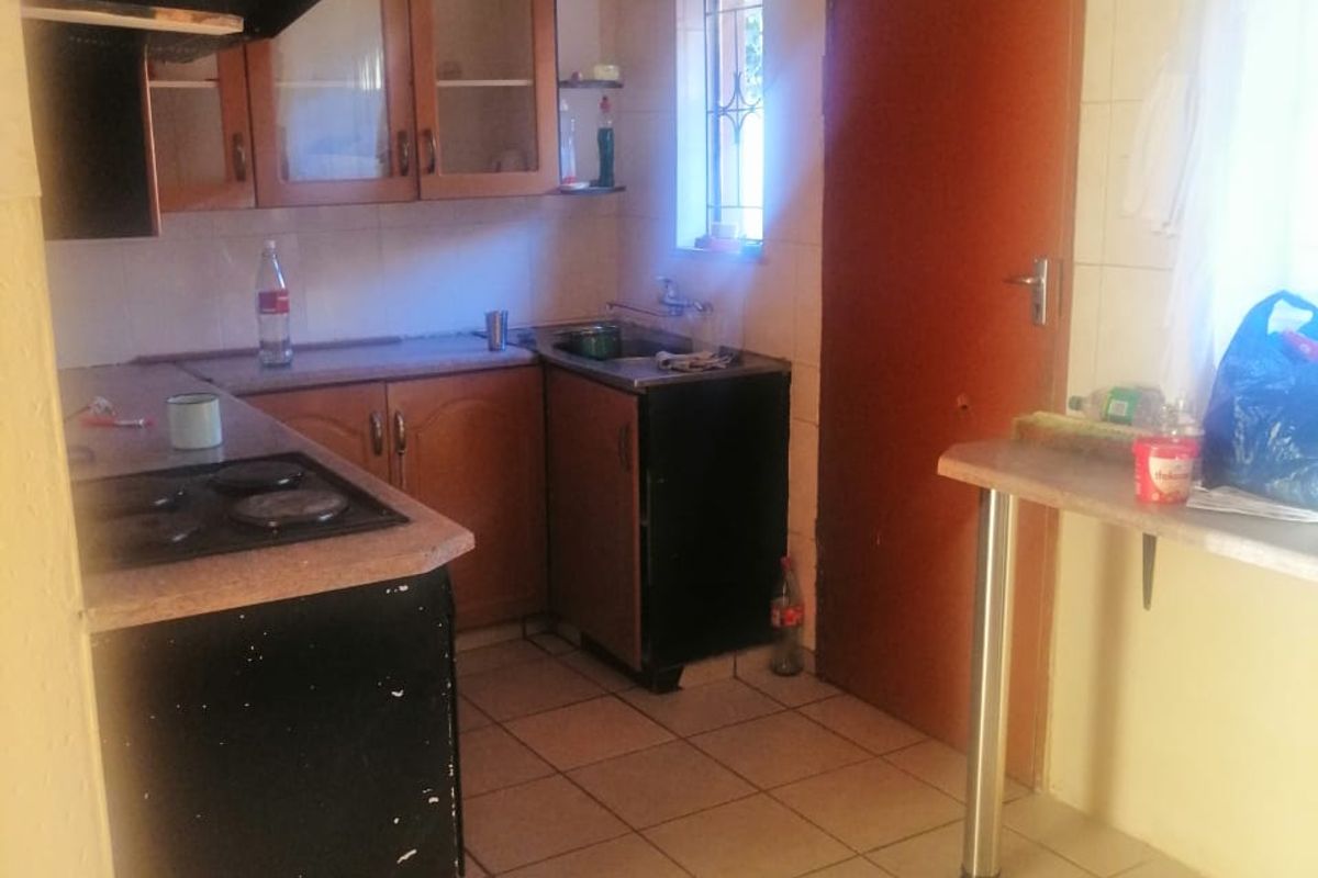 PRIME 3-BEDROOM HOME IN SOSHANGUVE, PRETORIA - Photo 3