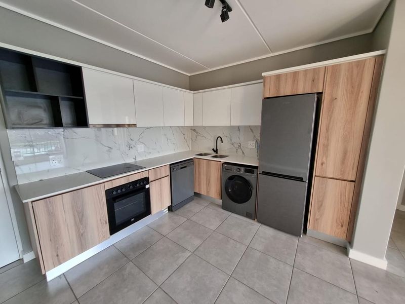 2 Bed, 2 Bath Apartment- Waterfall - Photo 2