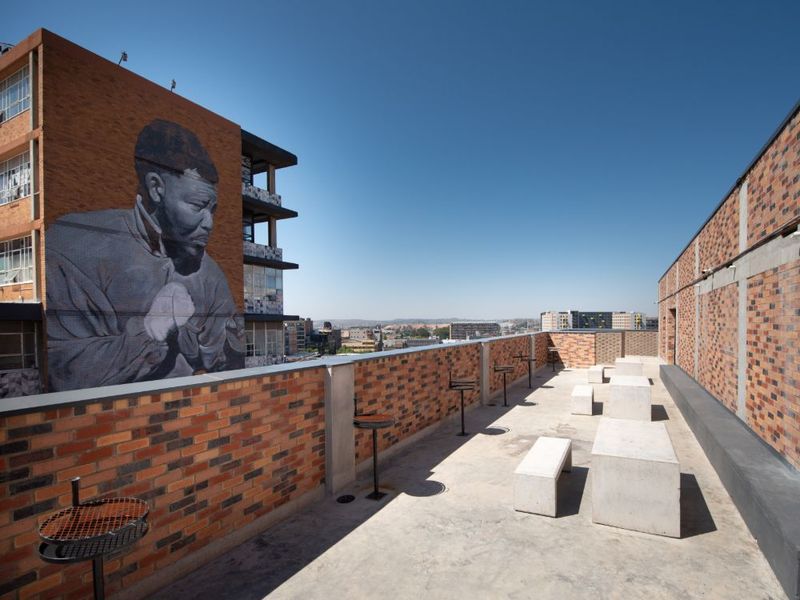 These apartments blends stylish urban living with convenience. - Photo 2