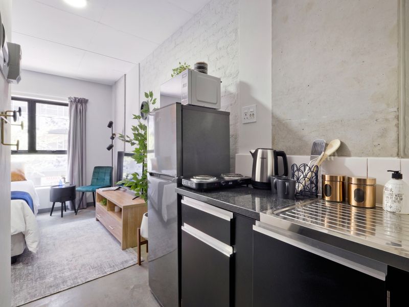 These apartments blends stylish urban living with convenience. - Photo 5
