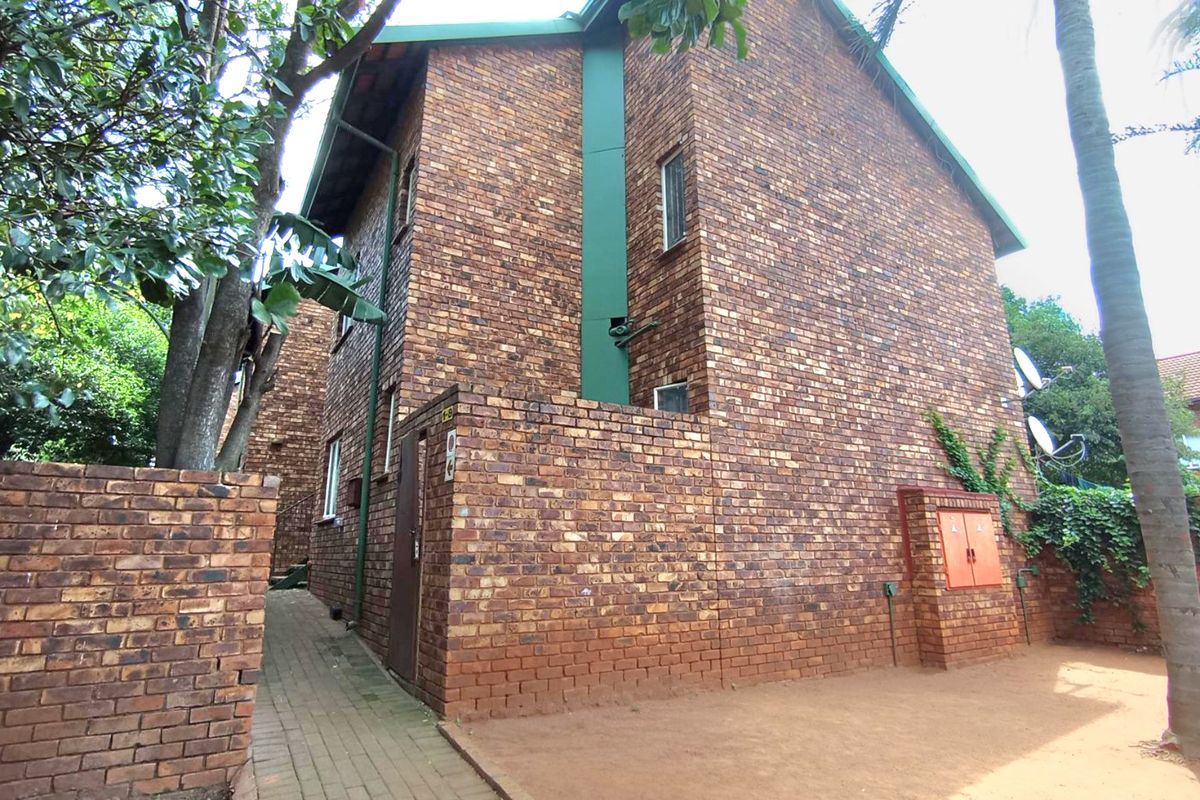 Calling First time Buyers or Investors! - Photo 2