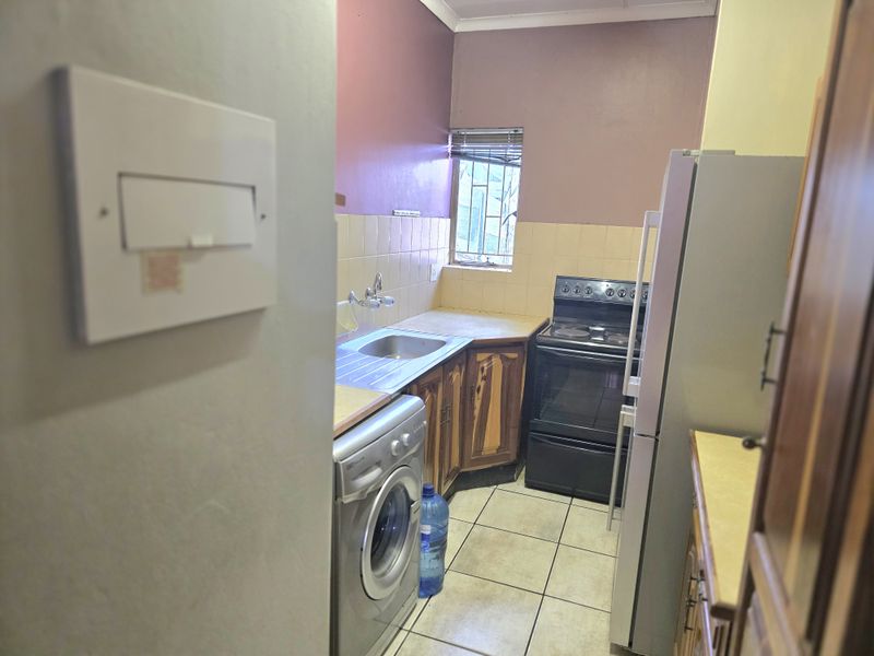 Calling First time Buyers or Investors! - Photo 10