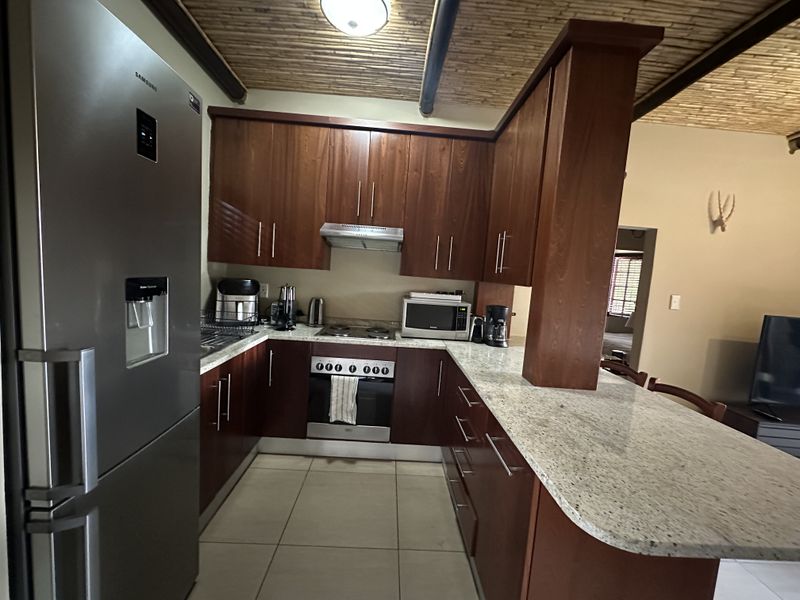 Groundfloor and Fully Furnished - Photo 5
