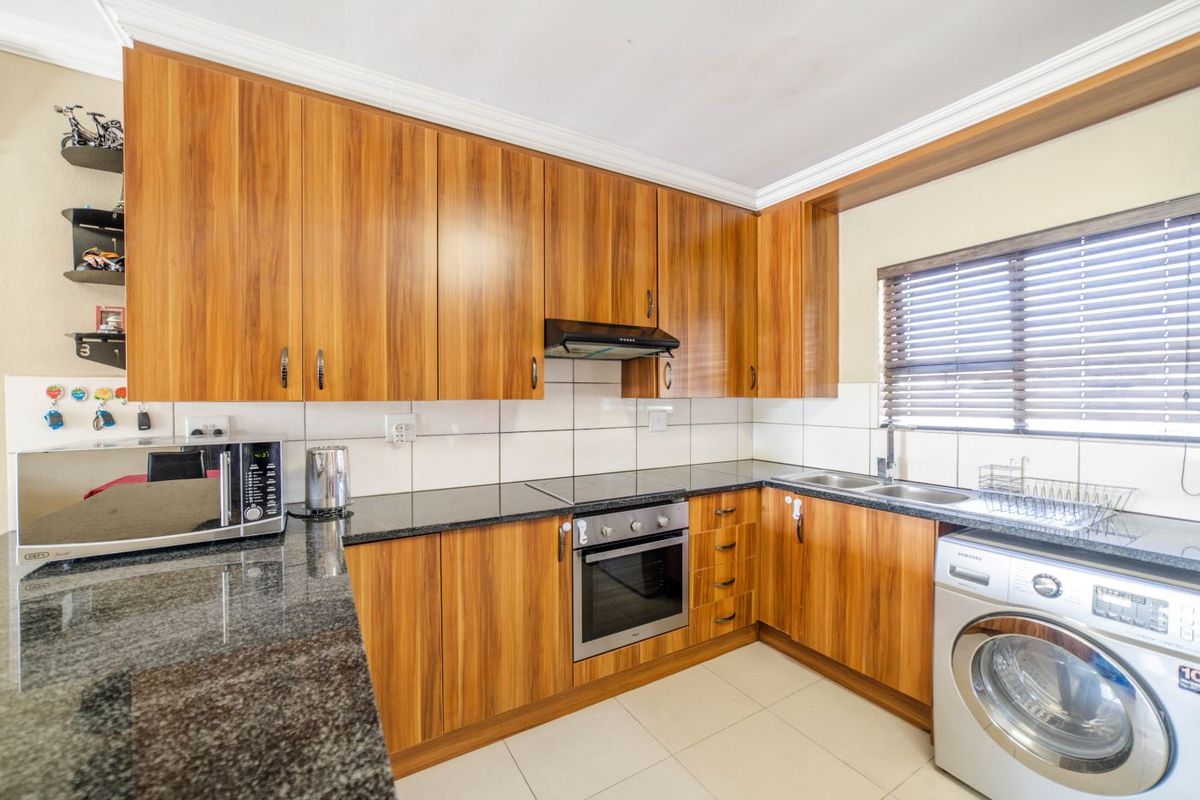 3 Bed, 2 Bath Apartment- Barbeque Downs - Photo 2