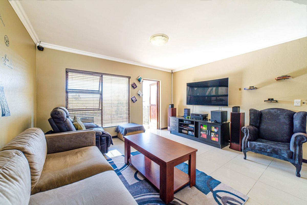 3 Bed, 2 Bath Apartment- Barbeque Downs - Photo 4