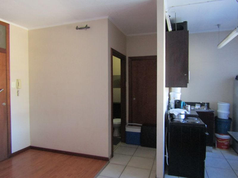 Apartment For Sale In Johannesburg - Photo 6