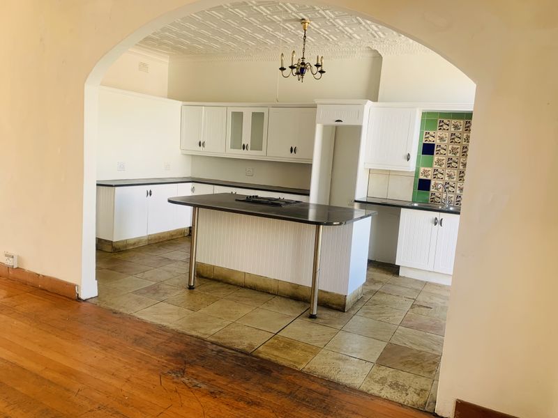 Beautiful Family Home in a Prime Location - Photo 7