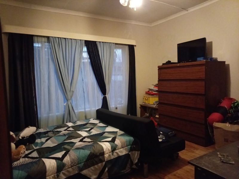 Charming freestanding home in Meyerville, Standerton—perfect for family living and investment! - Photo 9