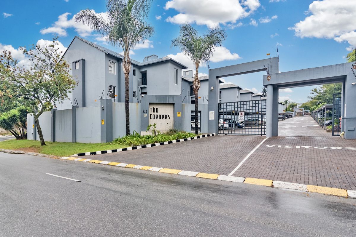 2-bedroom apartment in Ferndale, Randburg - modern living with great amenities and location. - Photo 4