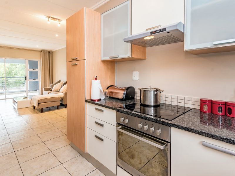 2-bedroom apartment in Ferndale, Randburg - modern living with great amenities and location. - Photo 9